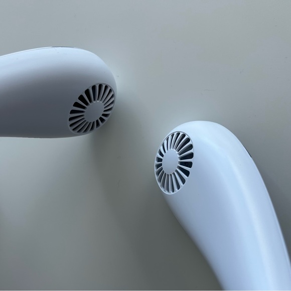 Portable Wearable Neck Fan - Rechargable - Picture 6 of 9